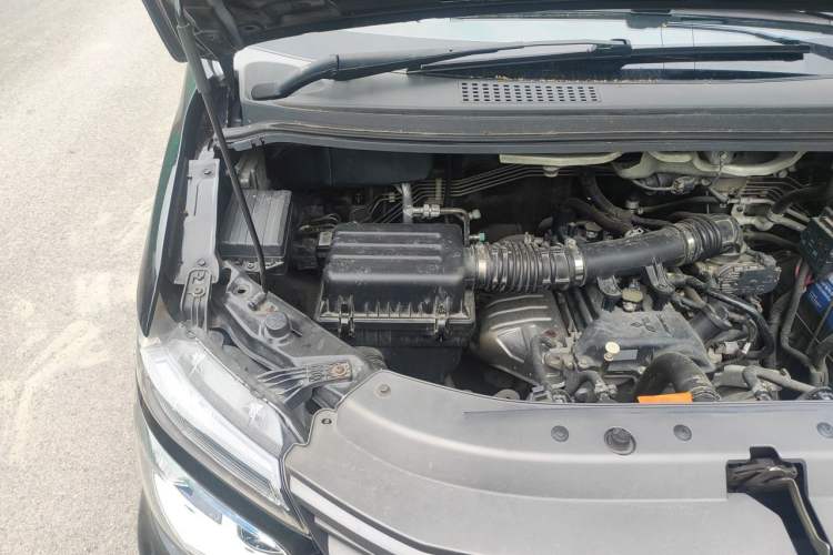 Used FORTHING Lingzhi 2020 M5L 1.6L Luxury 7-Seater Engine Bay Right