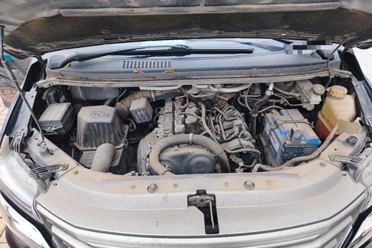 Used FORTHING Lingzhi 2020 M5L 2.0L Base Model 7 Seats Engine Bay