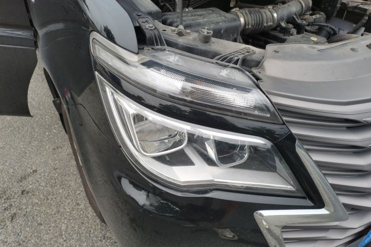 Used FORTHING Lingzhi 2020 M5L 1.6L Luxury 7-Seater Exterior 3