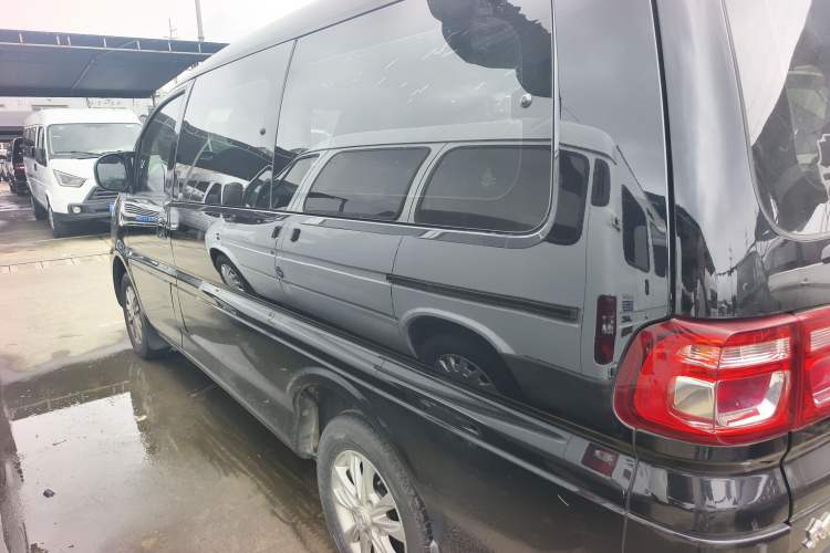 Used FORTHING Lingzhi 2020 M5L 1.6L Luxury 7-Seater Exterior 5