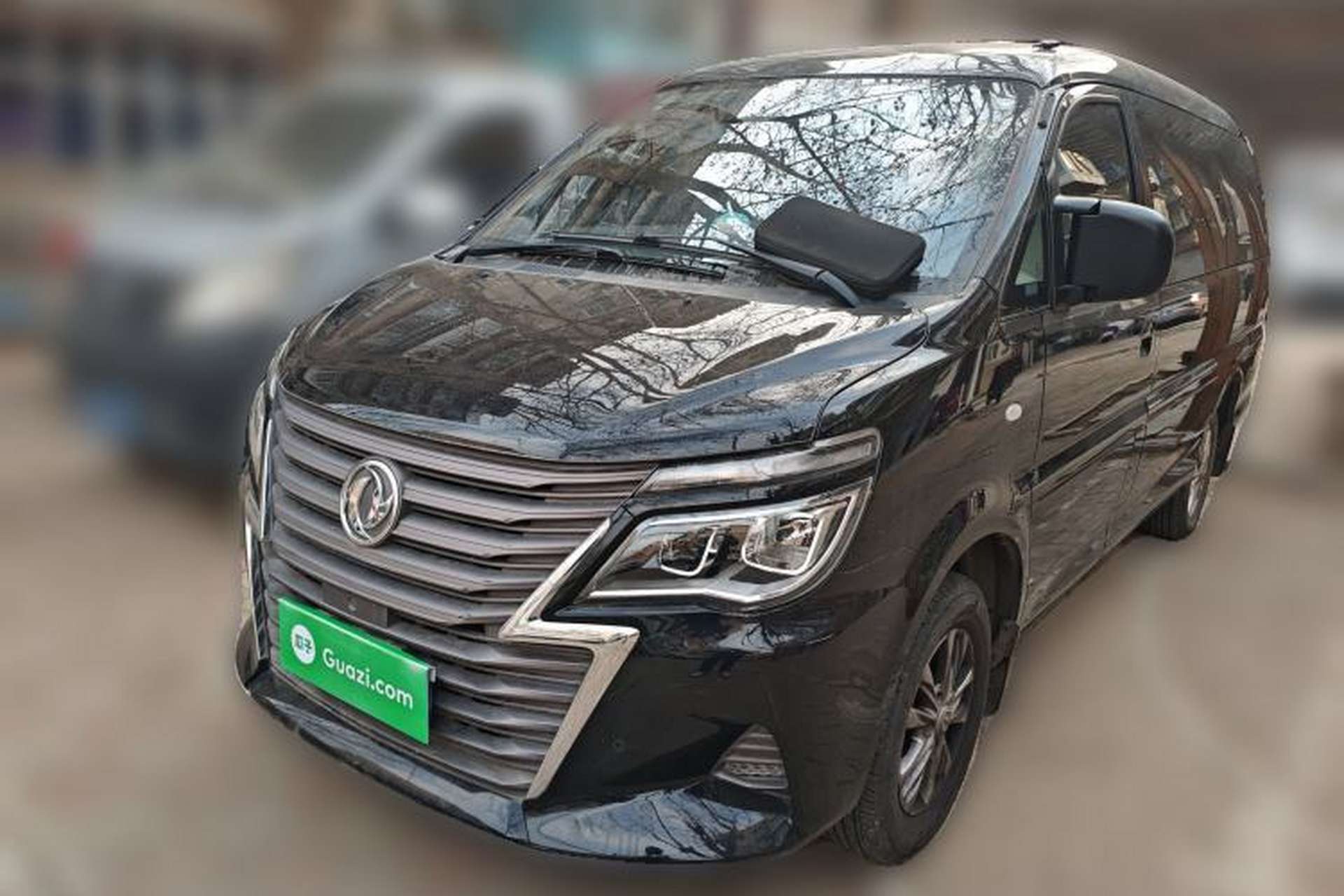 Used FORTHING Lingzhi 2020 M5L 1.6L Luxury 7-Seater Front Left 45 Deg