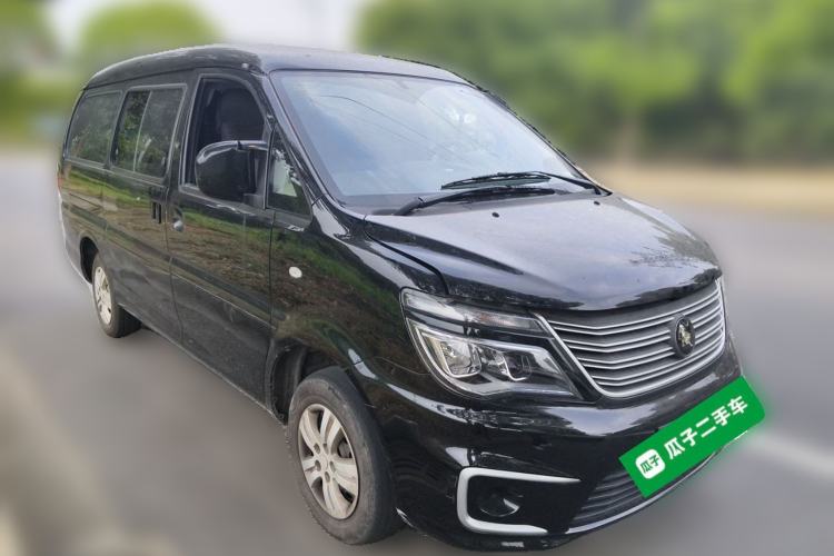 Used FORTHING Lingzhi 2020 M5L 1.6L Luxury 7-Seater Front Right 45 Deg
