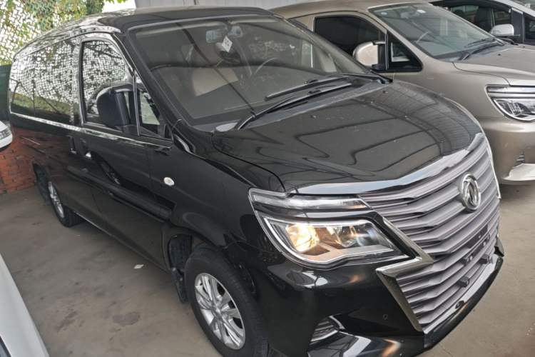 Used FORTHING Lingzhi 2020 M5L 1.6L Luxury 7-Seater Front Right 45 Deg