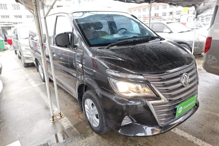 Used FORTHING Lingzhi 2020 M5L 1.6L Comfort Edition 7-Seater Front Right 45 Deg