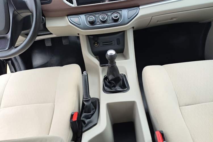 Used FORTHING Lingzhi 2020 M5L 1.6L Utility Model Gear Lever