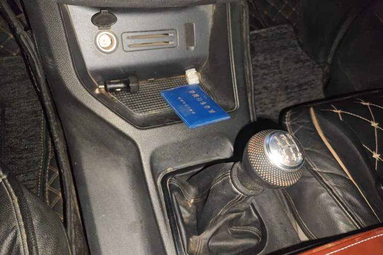 Used FORTHING Lingzhi 2020 M5 1.6L Practical Model Gear Lever