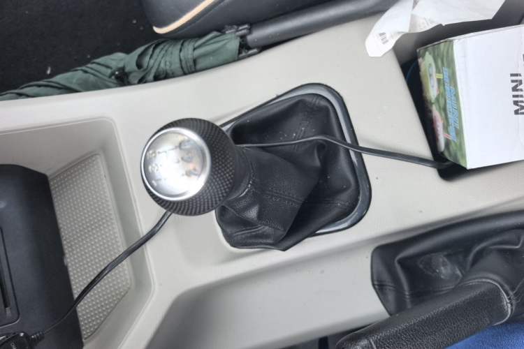 Used FORTHING Lingzhi 2020 M5 1.6L Practical Model Gear Lever