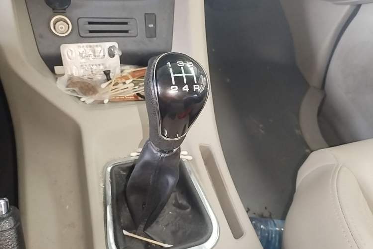 Used FORTHING Lingzhi 2020 M5L 1.6L Utility Model Gear Lever