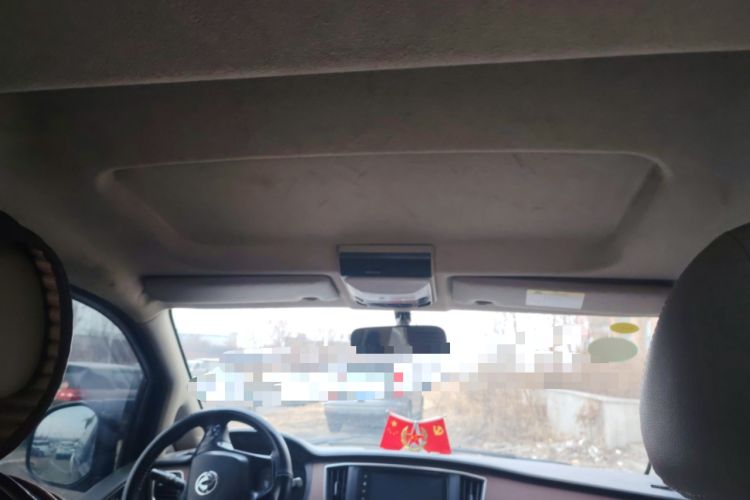 Used FORTHING Lingzhi 2020 M5 1.6L Luxury 7-Seater Headliner