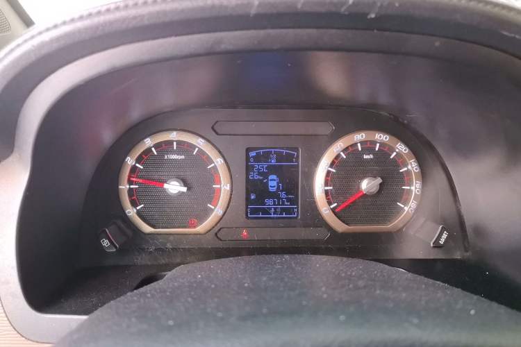 Used FORTHING Lingzhi 2020 M5L 2.0L Base Model 7 Seats Instrument Cluster
