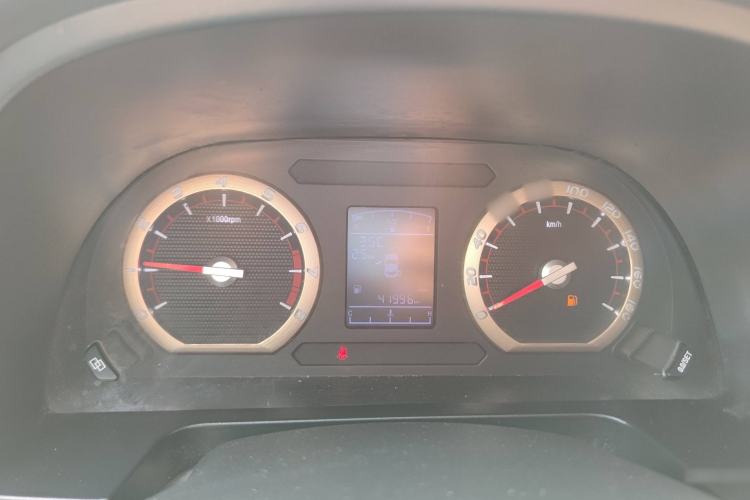 Used FORTHING Lingzhi 2020 M5L 1.6L Base Model 7 Seats Instrument Cluster