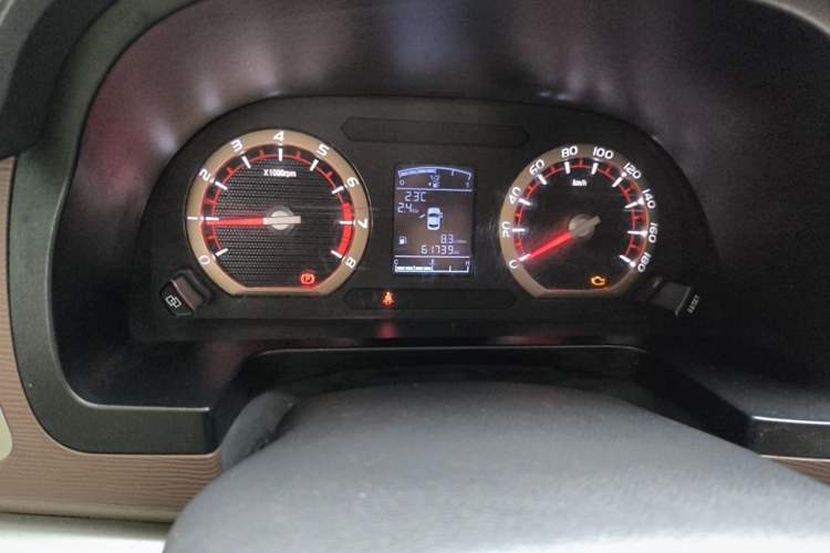 Used FORTHING Lingzhi 2020 M5L 1.6L Comfort Edition 9 Seats Instrument Cluster