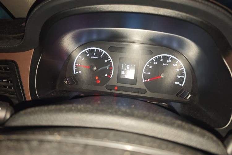 Used FORTHING Lingzhi 2020 M5 1.6L Practical Model Instrument Cluster