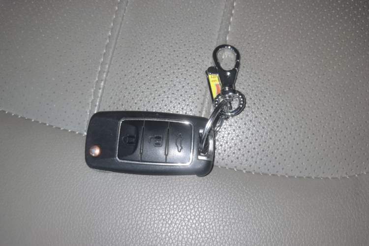 Used FORTHING Lingzhi 2020 M5L 1.6L Luxury 7-Seater Interior 1