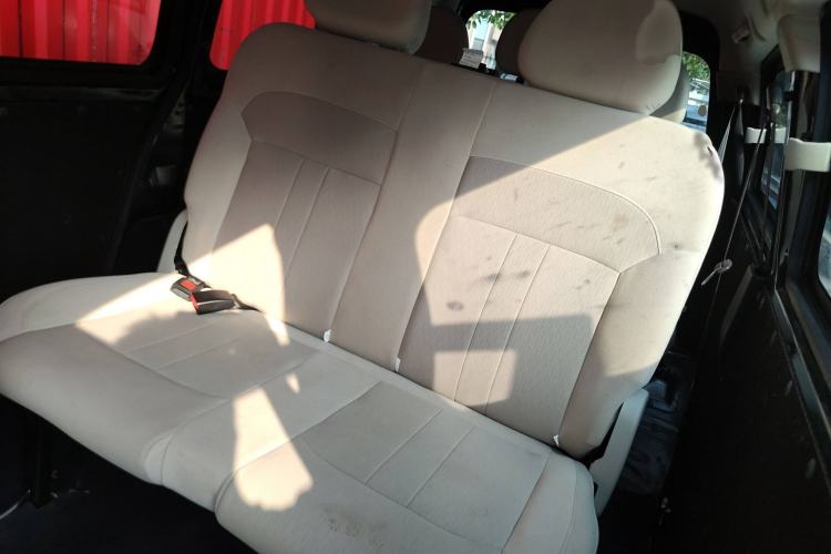 Used FORTHING Lingzhi 2020 M5L 1.6L Base Model 7 Seats Interior 4