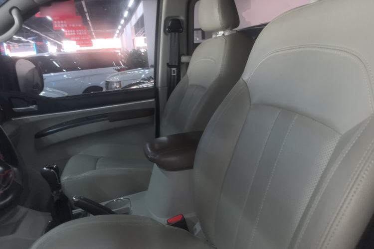 Used FORTHING Lingzhi 2020 M5L 1.6L Luxury 7-Seater Left Front Seat