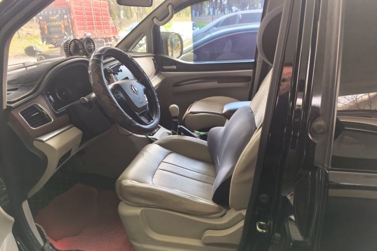 Used FORTHING Lingzhi 2020 M5L 1.6L Luxury 7-Seater Left Front Seat