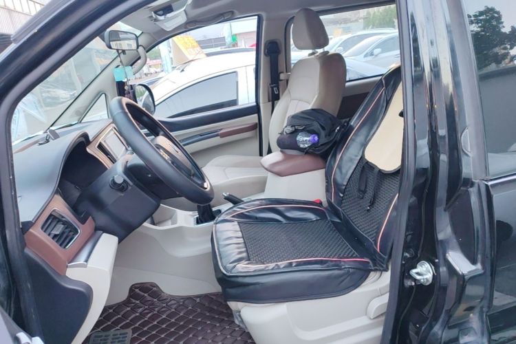 Used FORTHING Lingzhi 2020 M5L 1.6L Luxury 7-Seater Left Front Seat