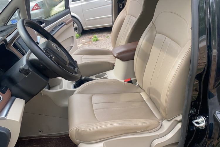 Used FORTHING Lingzhi 2020 M5L 1.6L Luxury 7-Seater Left Front Seat