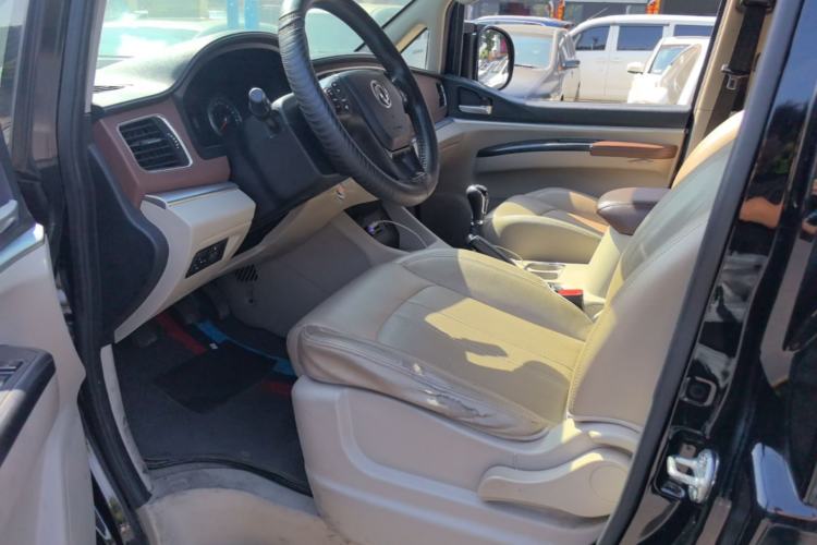 Used FORTHING Lingzhi 2020 M5L 1.6L Luxury 7-Seater Left Front Seat