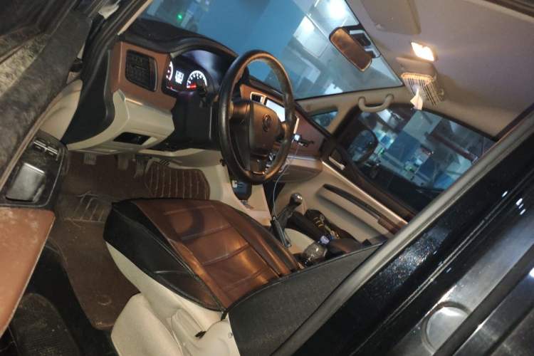 Used FORTHING Lingzhi 2020 M5 1.6L Practical Model Left Front Seat