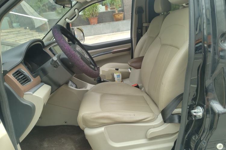 Used FORTHING Lingzhi 2020 M5L 2.0L Luxury 7-Seater Left Front Seat