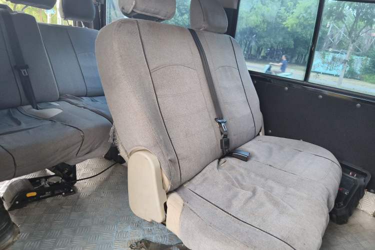 Used FORTHING Lingzhi 2020 M5L 1.6L Luxury 7-Seater Left Rear Seat