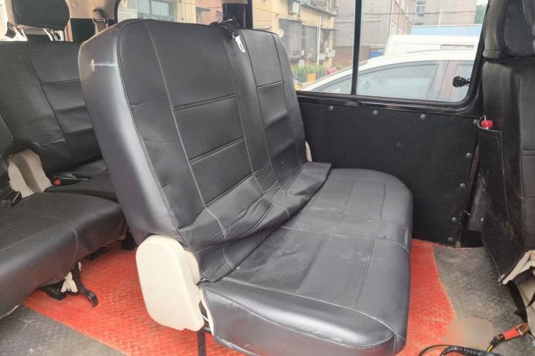 Used FORTHING Lingzhi 2020 M5L 1.6L Utility Model Left Rear Seat