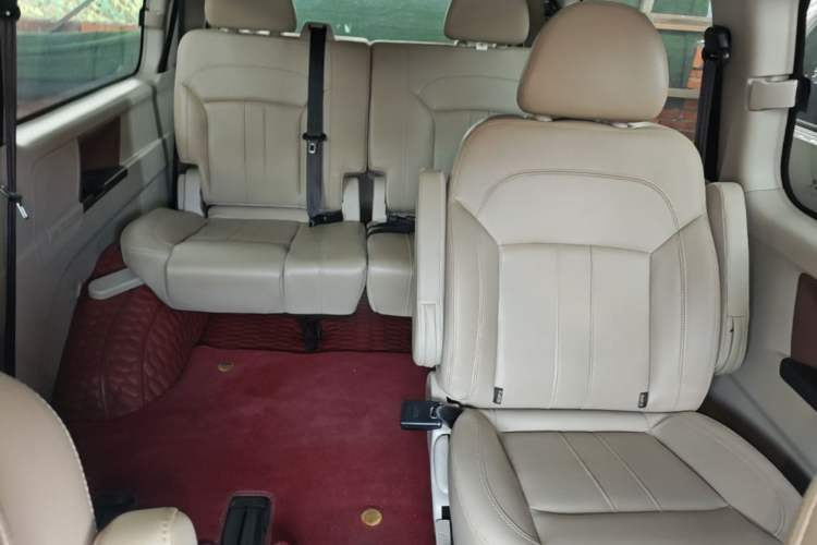 Used FORTHING Lingzhi 2020 M5L 1.6L Luxury 7-Seater Left Rear Seat