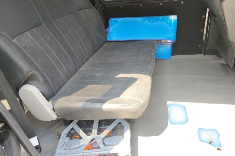 Used FORTHING Lingzhi 2020 M5 1.6L Practical Model Left Rear Seat