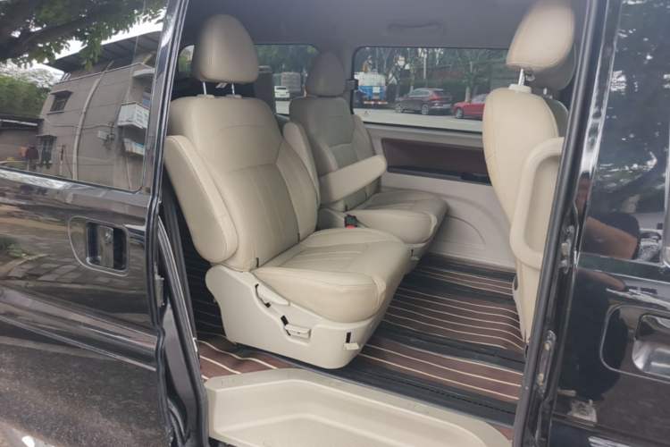 Used FORTHING Lingzhi 2020 M5L 1.6L Luxury 7-Seater Left Rear Seat