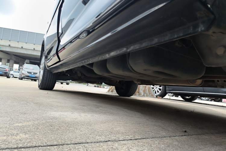 Used FORTHING Lingzhi 2020 M5L 1.6L Utility Model Left Side Sill