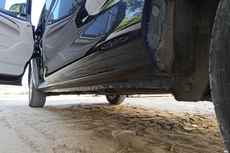 Used FORTHING Lingzhi 2020 M5L 1.6L Utility Model Left Side Sill