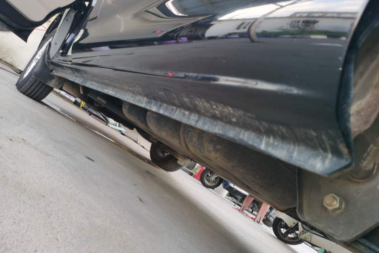 Used FORTHING Lingzhi 2020 M5L 1.6L Luxury 7-Seater Left Side Sill