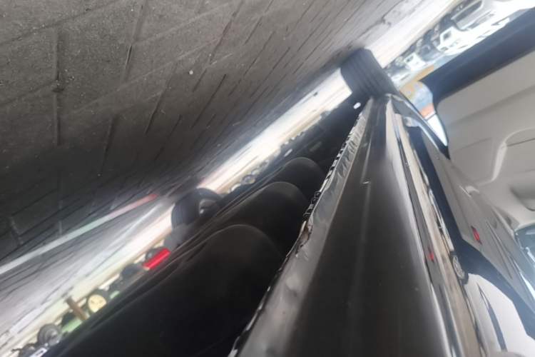 Used FORTHING Lingzhi 2020 M5L 1.6L Luxury 7-Seater Left Side Sill