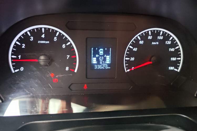 Used FORTHING Lingzhi 2020 M5L 1.6L Utility Model Odometer Close Up