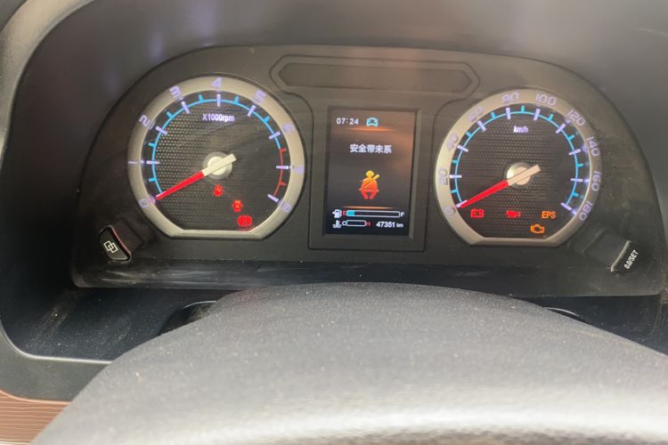Used FORTHING Lingzhi 2020 M5L 1.6L Luxury 7-Seater Odometer Close Up