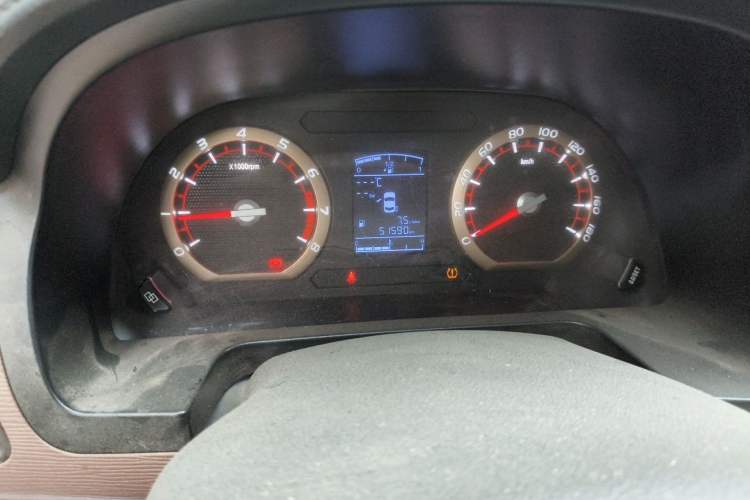 Used FORTHING Lingzhi 2020 M5L 1.6L Base Model 9 Seats Odometer Close Up