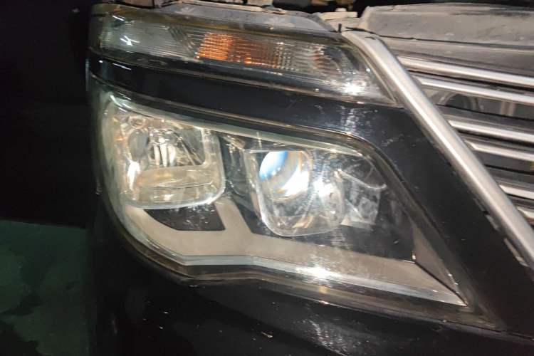 Used FORTHING Lingzhi 2020 M5 1.6L Practical Model Right Front Headlight