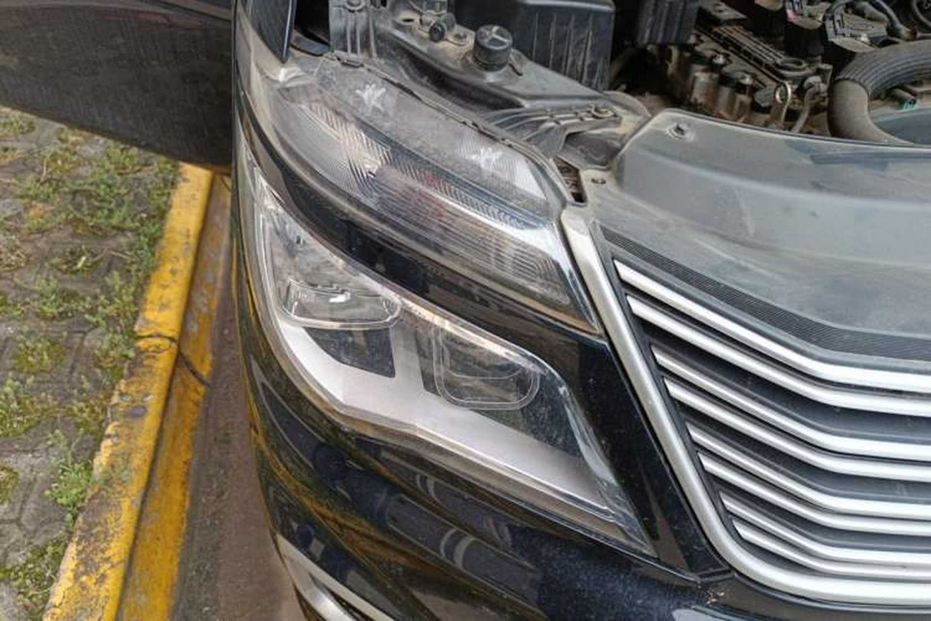 Used FORTHING Lingzhi 2020 M5L 2.0L Base Model 7 Seats Right Front Headlight