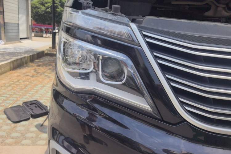 Used FORTHING Lingzhi 2020 M5 1.6L Practical Model Right Front Headlight