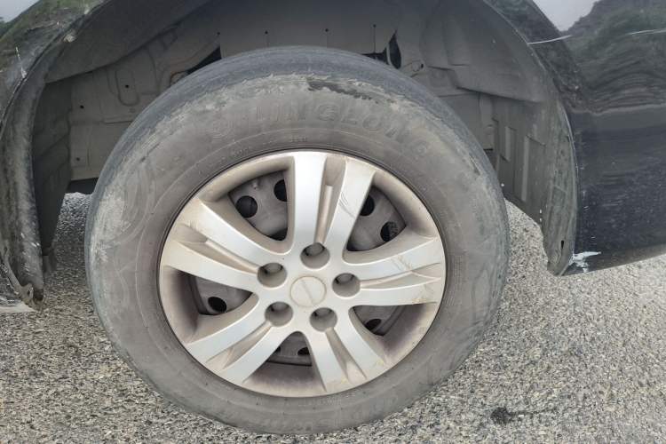 Used FORTHING Lingzhi 2020 M5L 1.6L Luxury 7-Seater Right Front Wheel Hub