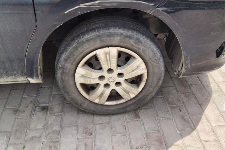 Used FORTHING Lingzhi 2020 M5L 1.6L Utility Model Right Front Wheel Hub