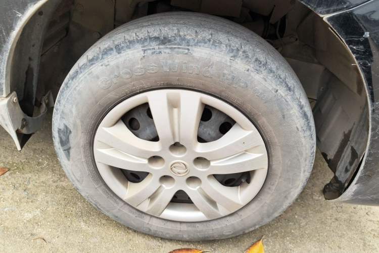 Used FORTHING Lingzhi 2020 M5L 1.6L Base Model 9 Seats Right Front Wheel Hub