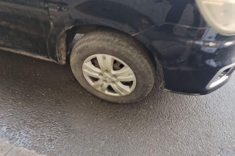 Used FORTHING Lingzhi 2020 M5 1.6L Practical Model Right Front Wheel Hub