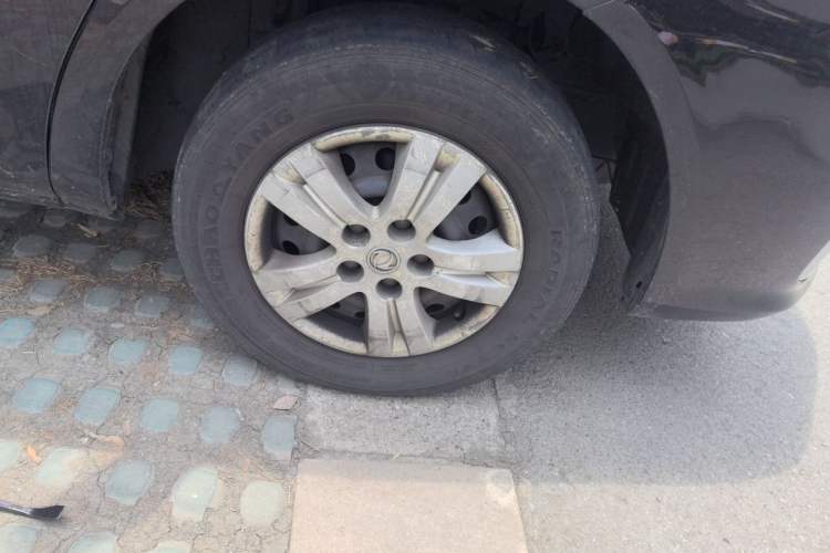 Used FORTHING Lingzhi 2020 M5 1.6L Practical Model Right Front Wheel Hub