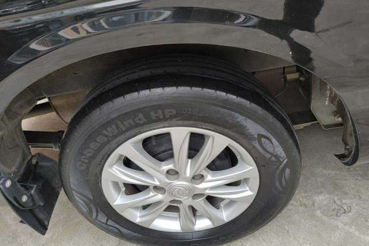 Used FORTHING Lingzhi 2020 M5L 1.6L Luxury 7-Seater Right Rear Wheel Hub