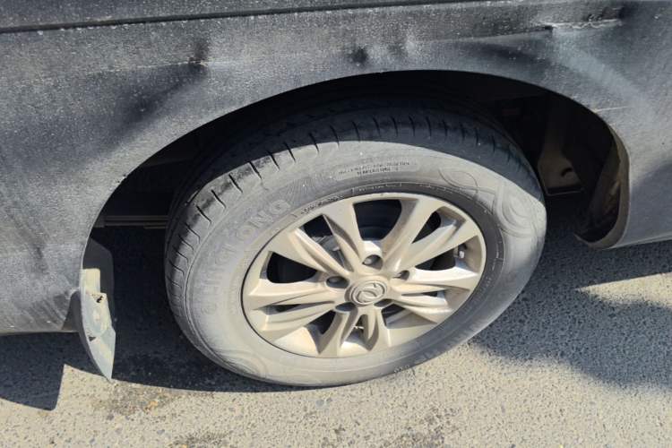 Used FORTHING Lingzhi 2020 M5L 1.6L Luxury 7-Seater Right Rear Wheel Hub