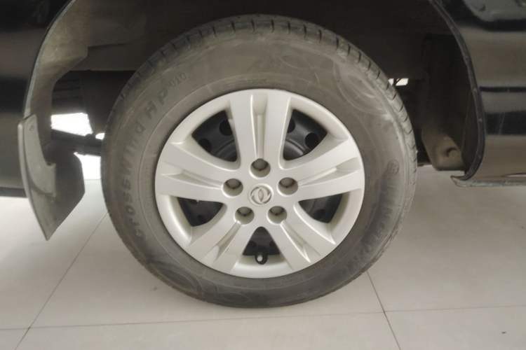 Used FORTHING Lingzhi 2020 M5L 1.6L Utility Model Right Rear Wheel Hub