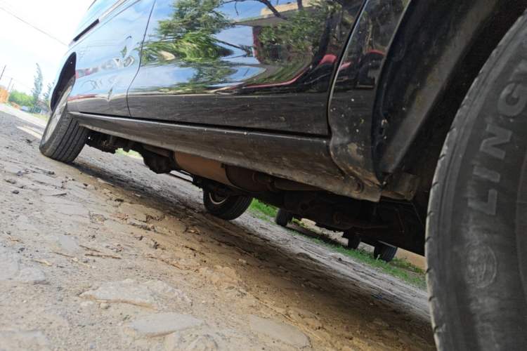 Used FORTHING Lingzhi 2020 M5L 1.6L Utility Model Right Side Sill